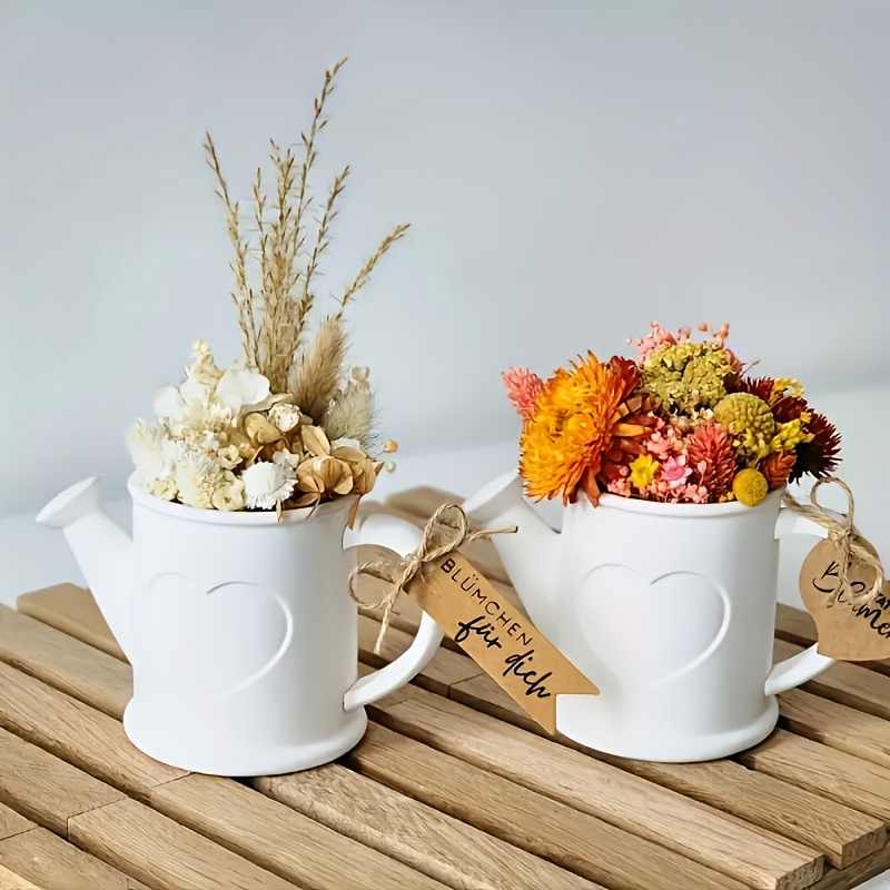 Candle Making Jug - じょうろの形のシリコン型とハート型のキャンドルホルダーの2点セット。じょうろの作成に適しています。