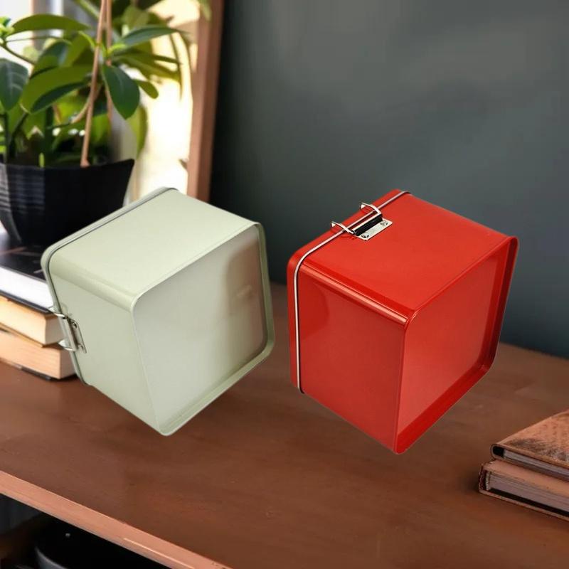 Tin Container Lid - 正方形ブリキ製クッキー缶蓋付き防塵家庭用キッチンデスクトップ収納缶耐久性のあるバックル鉄箱屋外食器