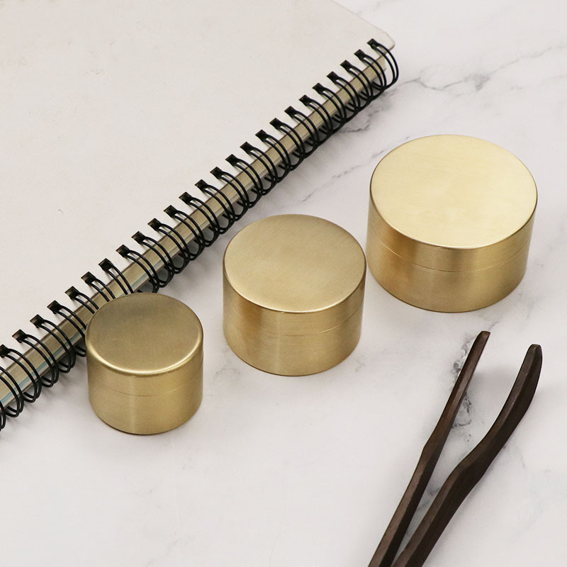 ふた付き真ちゅう製ミニティーキャニスター,薬箱,ピルジュエリ - Tin Container Lid のレビューと価格